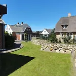 Luetje Gaadt Comfortable Holiday Residence